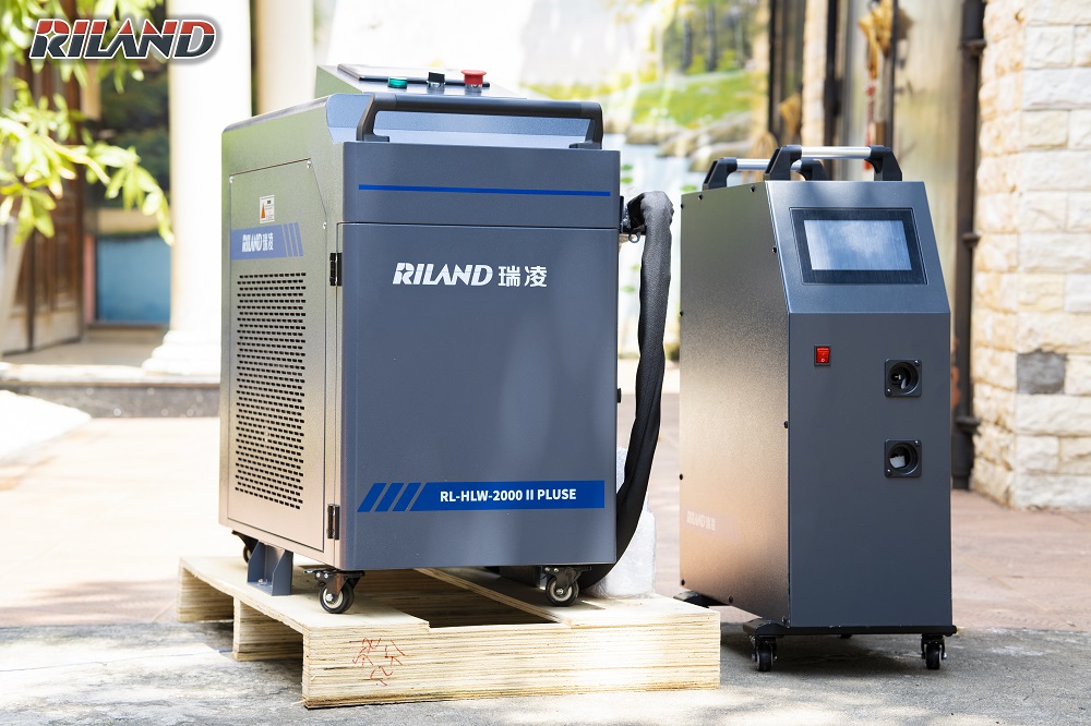 MÁY HÀN LASER RILAND RL-HLW-2000W